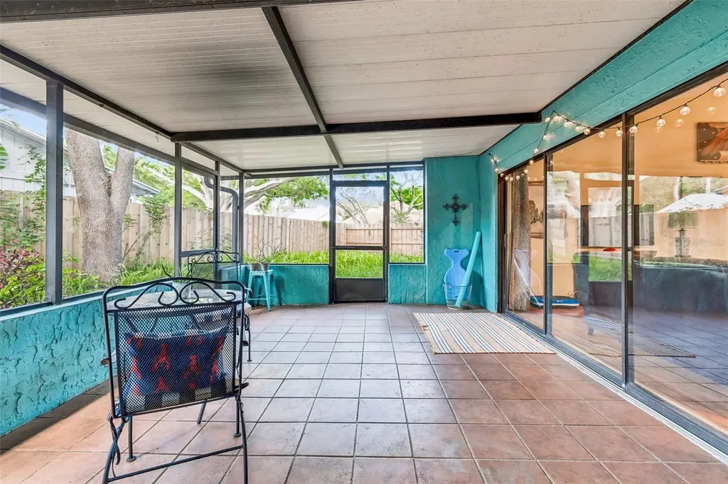 4438 Summer Oak Drive Tampa FL 33618