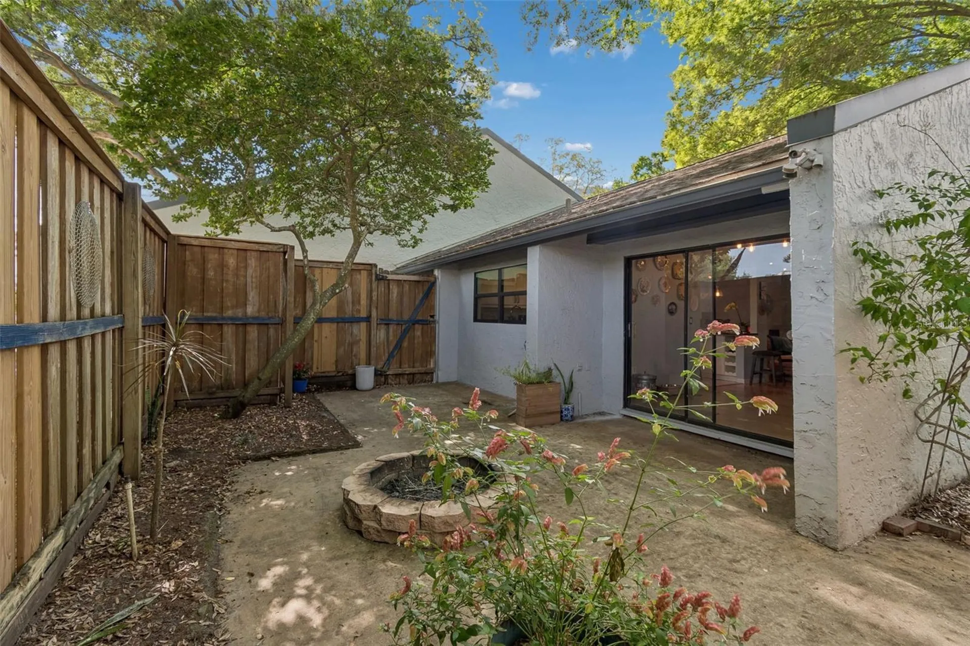 4438 Summer Oak Drive Tampa FL 33618