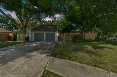 4438 Summer Oak Drive Tampa FL 33618
