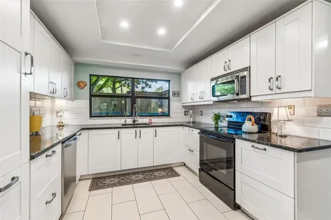 4438 Summer Oak Drive Tampa FL 33618