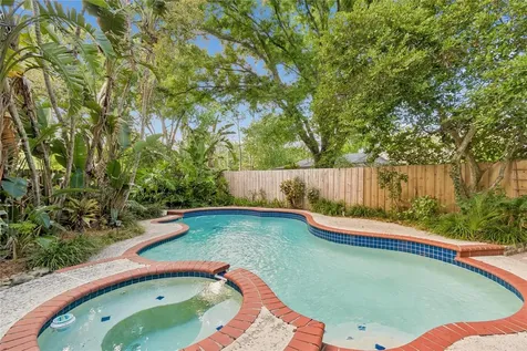 4438 Summer Oak Drive Tampa FL 33618