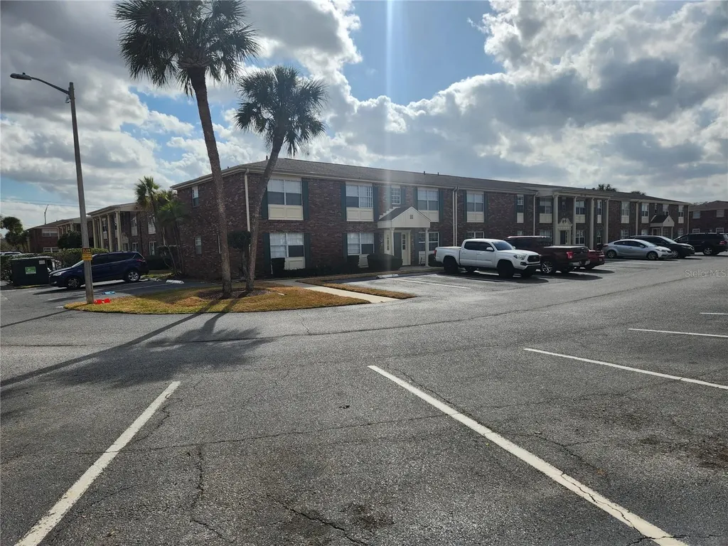 1920 E Edgewood Drive Lakeland FL 33803