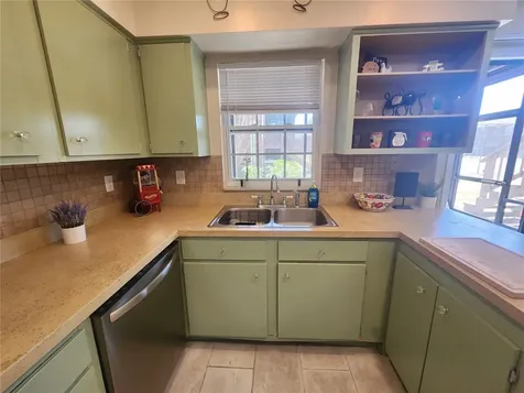 1920 E Edgewood Drive Lakeland FL 33803