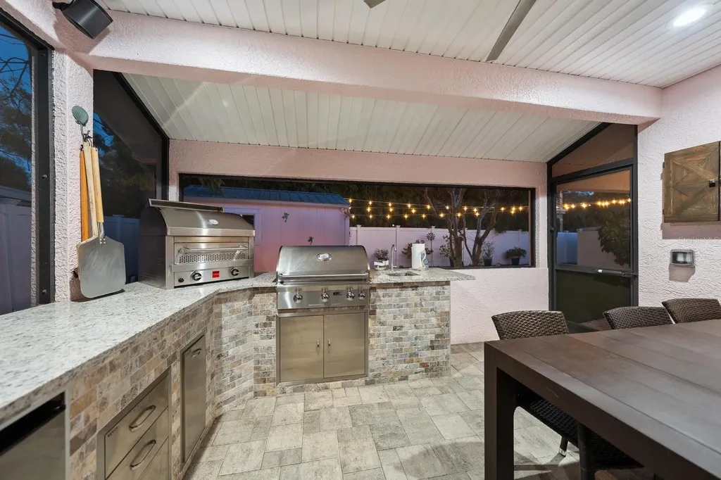 216 Grove Circle S Dunedin FL 34698