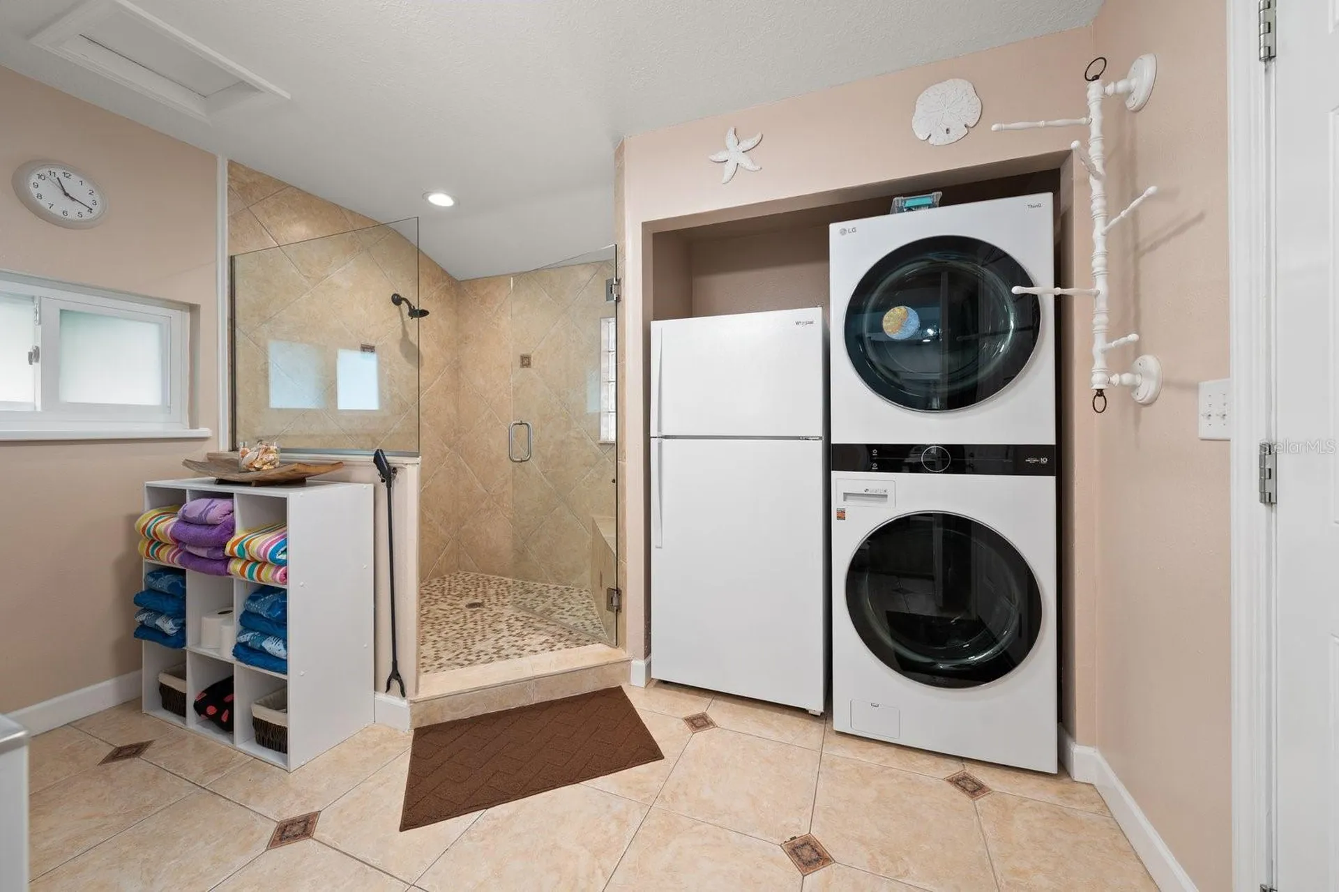 216 Grove Circle S Dunedin FL 34698