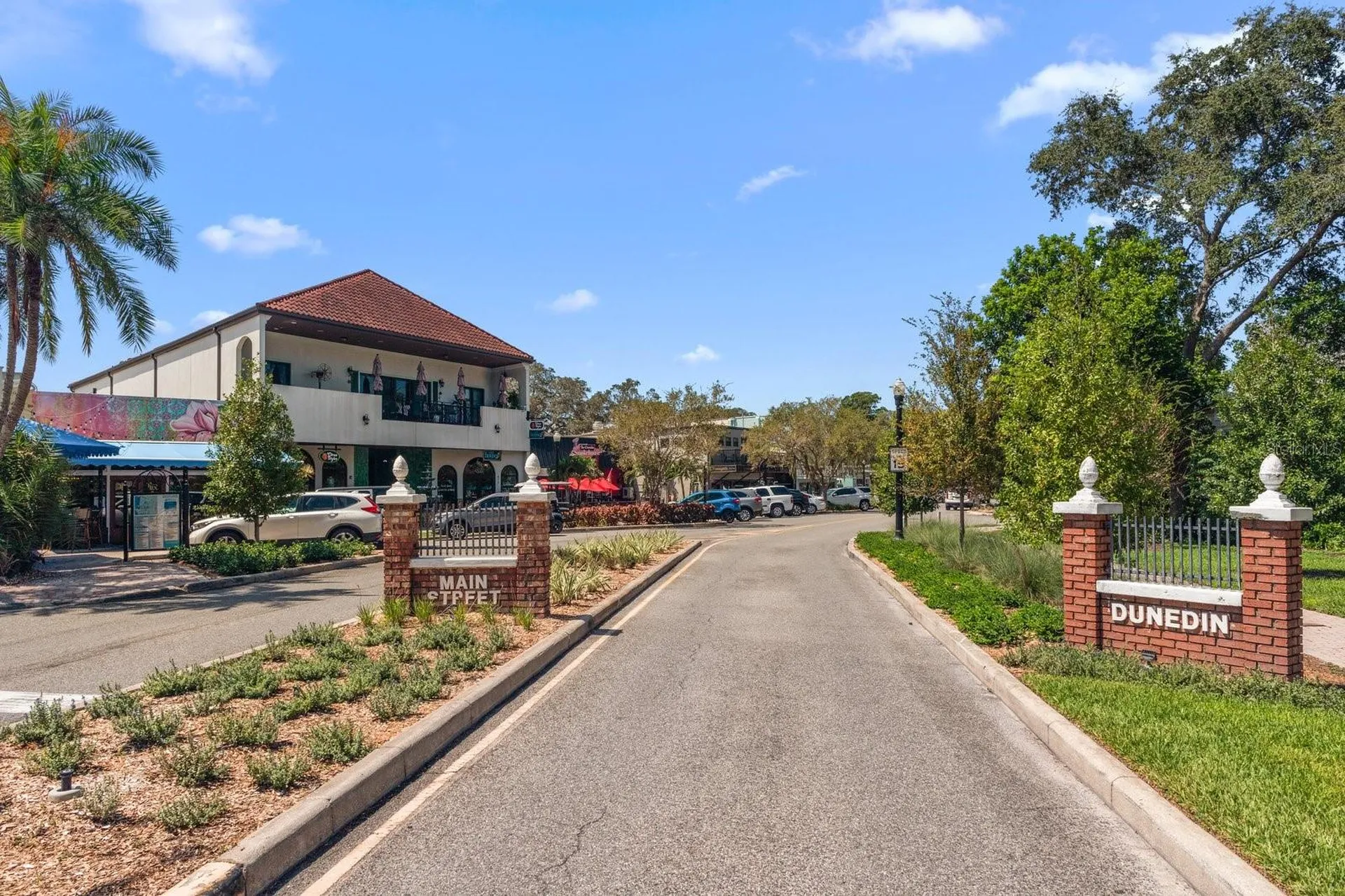 216 Grove Circle S Dunedin FL 34698