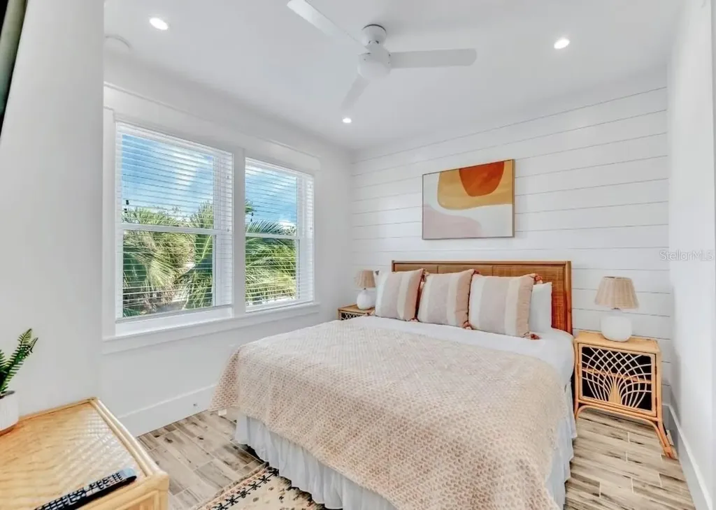 2403 Avenue C Bradenton Beach FL 34217