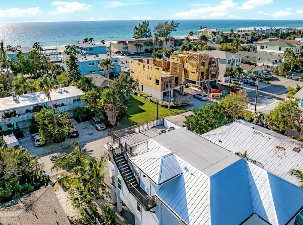2403 Avenue C Bradenton Beach FL 34217