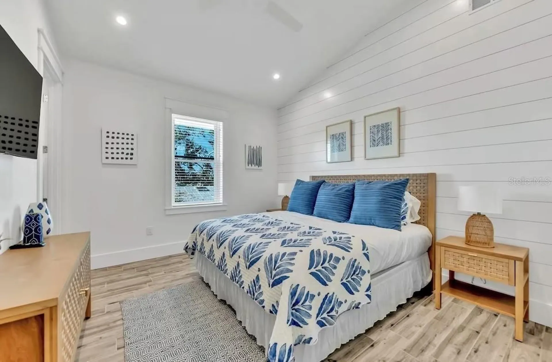 2403 Avenue C Bradenton Beach FL 34217