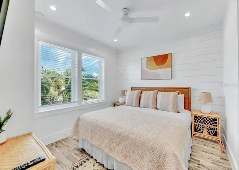 2403 Avenue C Bradenton Beach FL 34217