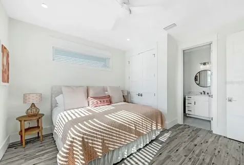 2403 Avenue C Bradenton Beach FL 34217