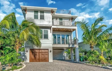 2403 Avenue C Bradenton Beach FL 34217