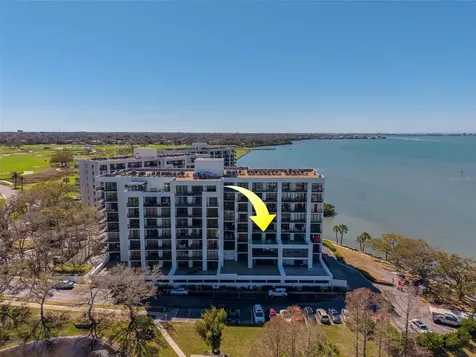 8 Belleview Boulevard Belleair FL 33756