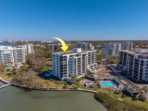 8 Belleview Boulevard Belleair FL 33756