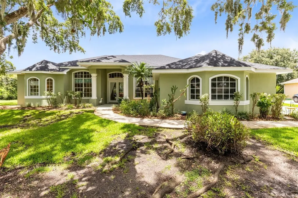 5204 Hammock Pointe Court St Cloud FL 34771