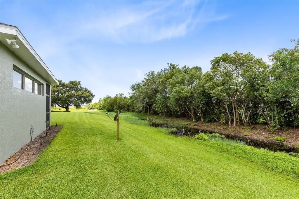 5204 Hammock Pointe Court St Cloud FL 34771