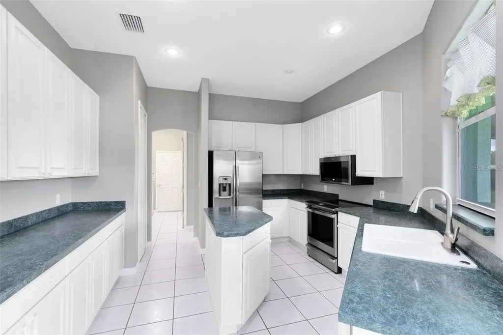 5204 Hammock Pointe Court St Cloud FL 34771