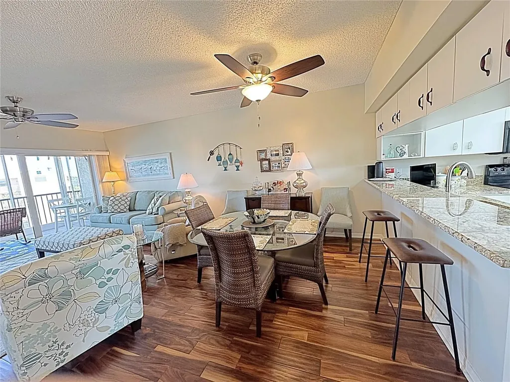 6205 Shoreline Drive St Petersburg FL 33708
