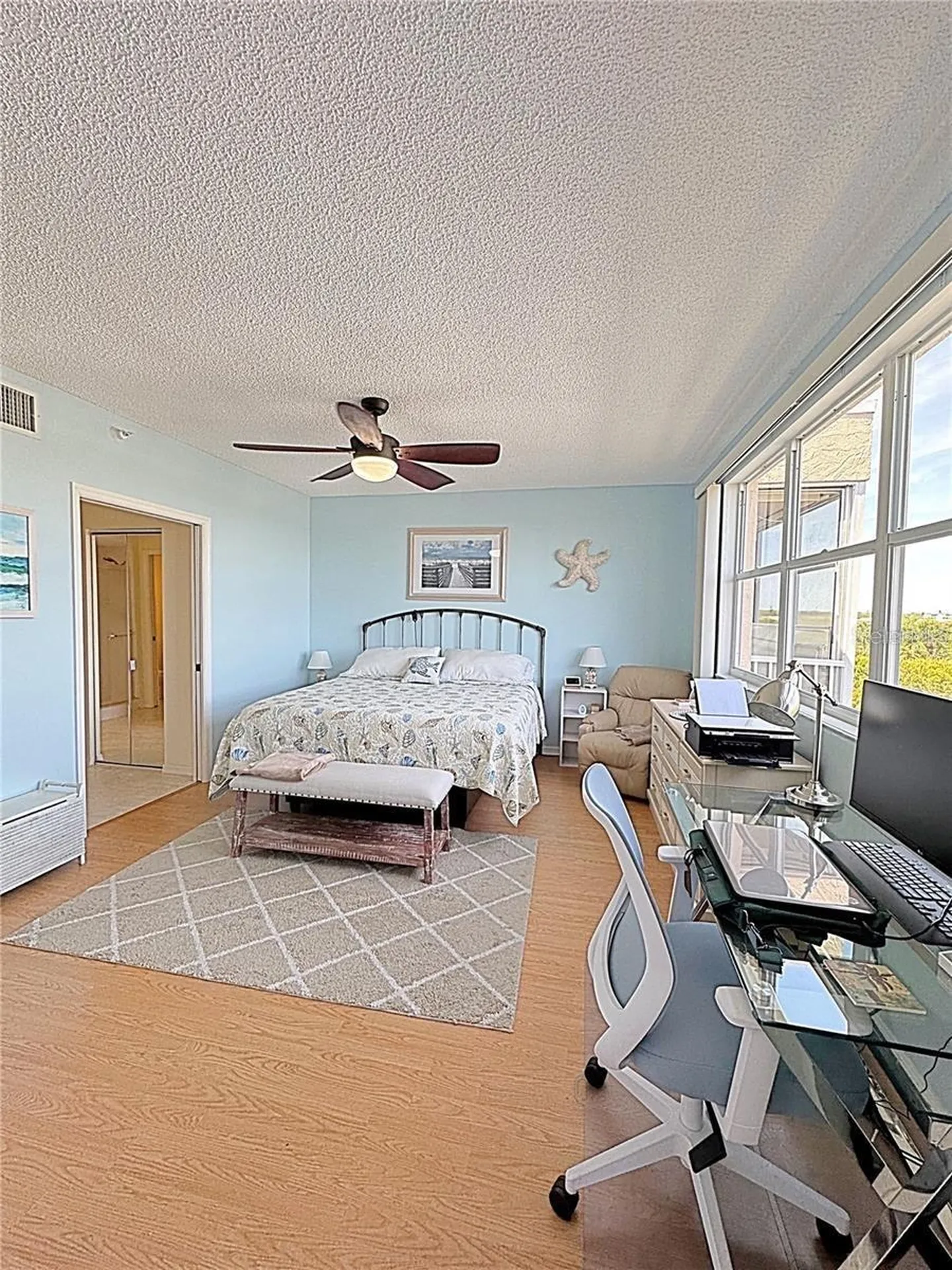 6205 Shoreline Drive St Petersburg FL 33708