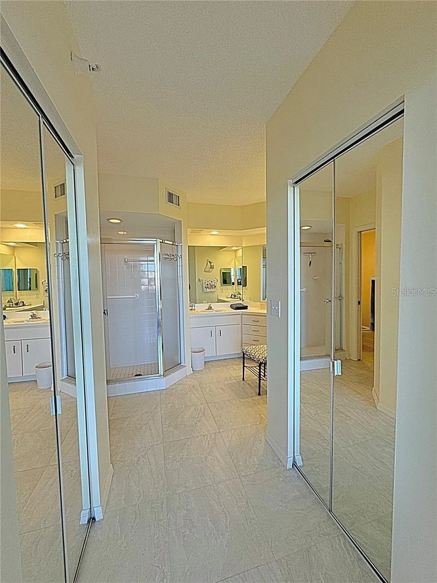 6205 Shoreline Drive St Petersburg FL 33708