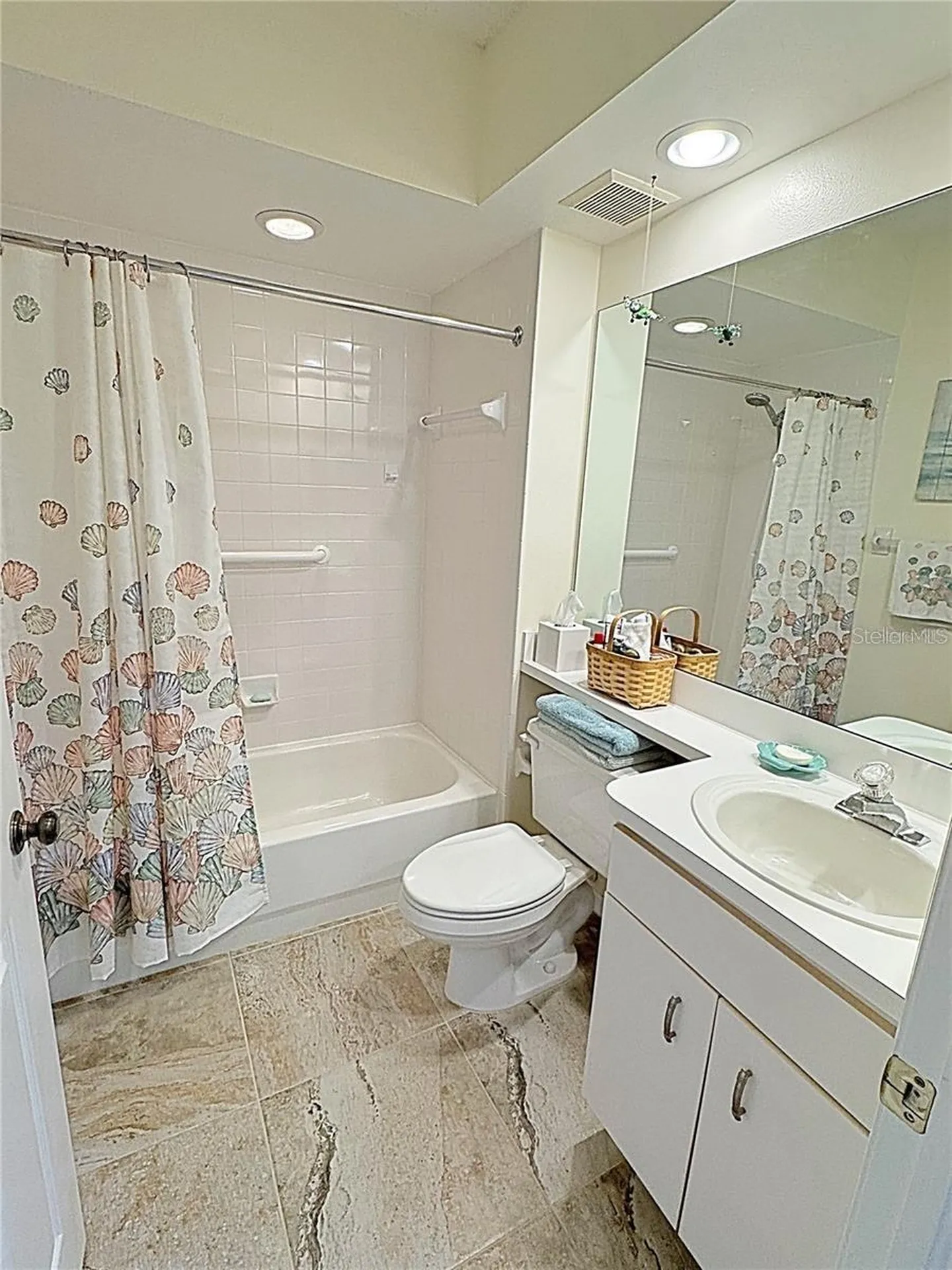 6205 Shoreline Drive St Petersburg FL 33708