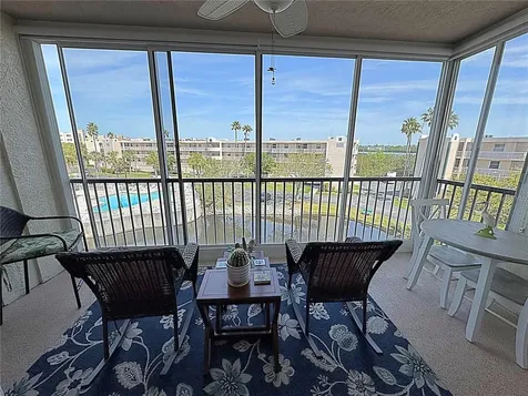 6205 Shoreline Drive St Petersburg FL 33708