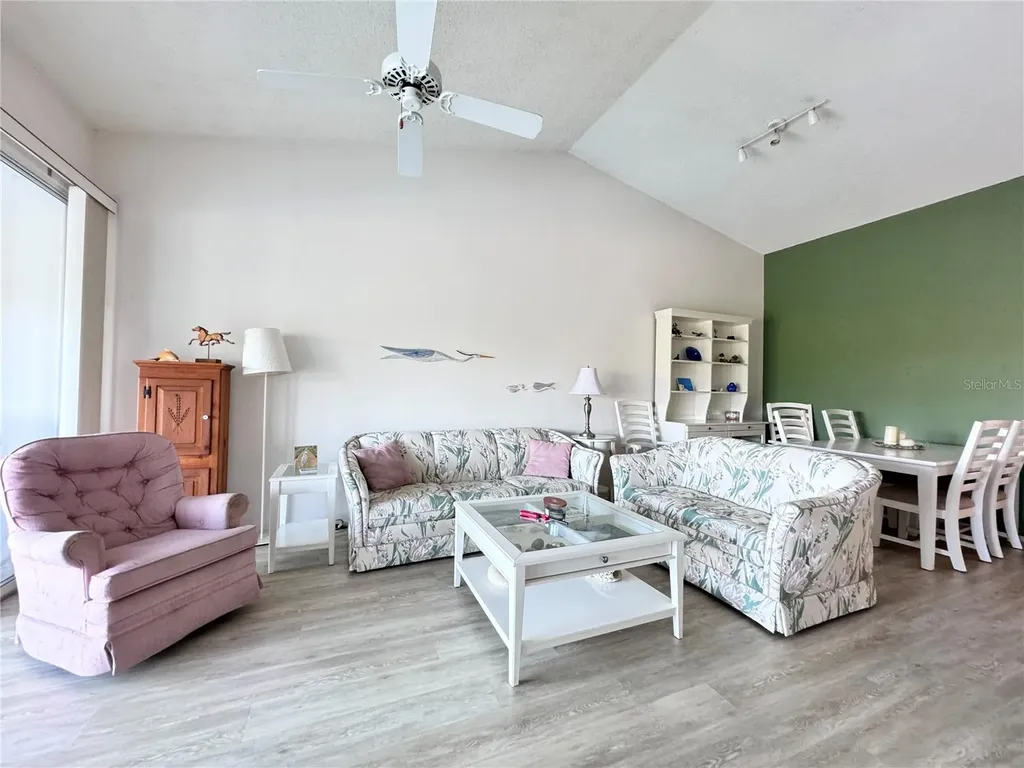1216 Spoonbill Landings Circle Bradenton FL 34209