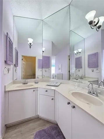 1216 Spoonbill Landings Circle Bradenton FL 34209