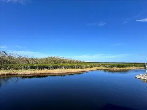 1216 Spoonbill Landings Circle Bradenton FL 34209