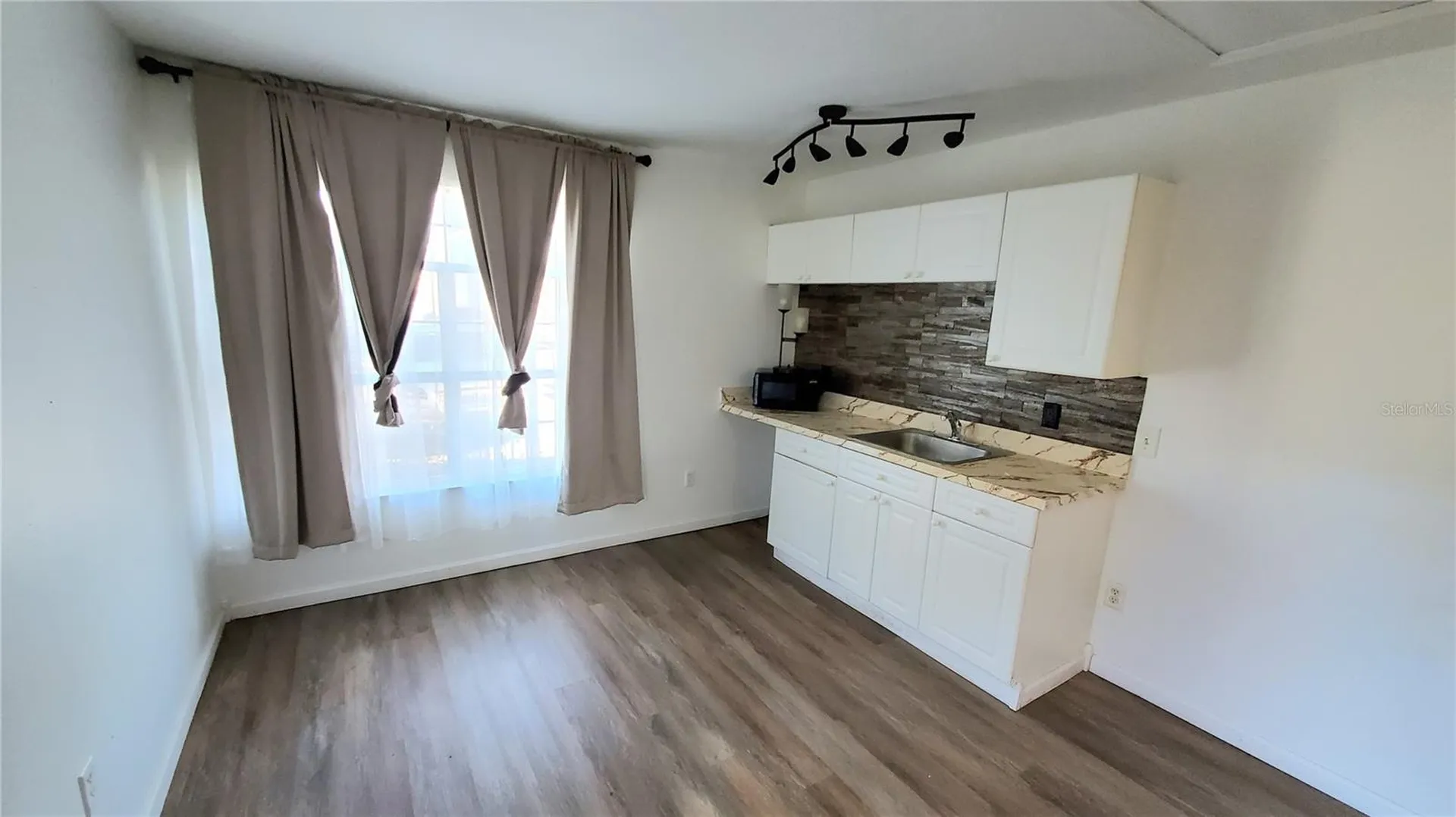 225 Mango Drive Davenport FL 33897