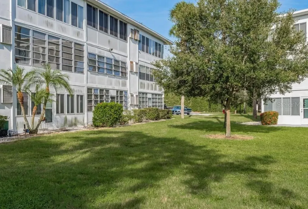 11251 80th Avenue Seminole FL 33772