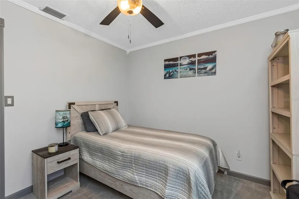 3094 Hillsdale Avenue Largo FL 33774