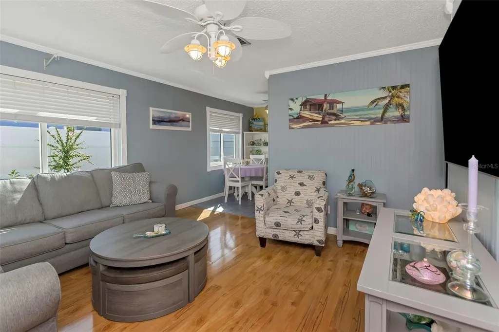 3094 Hillsdale Avenue Largo FL 33774