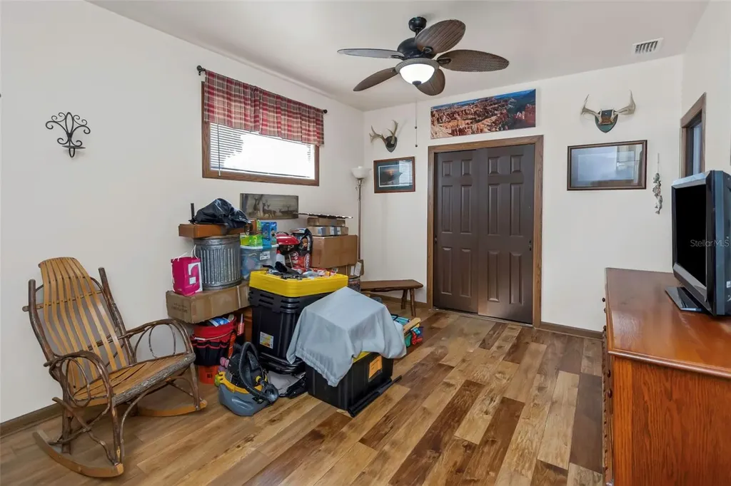 3094 Hillsdale Avenue Largo FL 33774