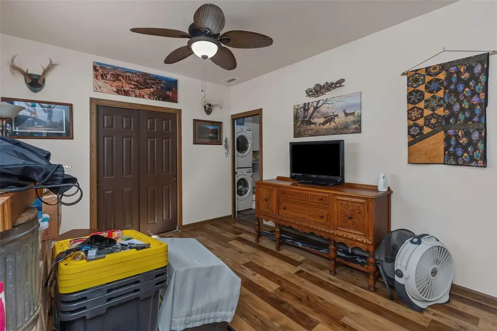 3094 Hillsdale Avenue Largo FL 33774