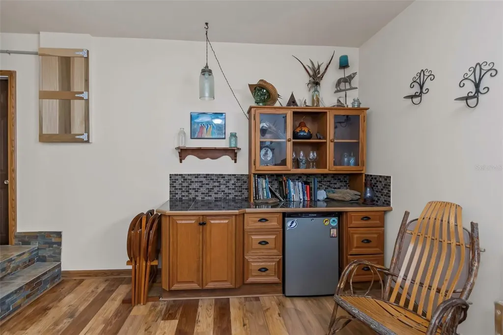 3094 Hillsdale Avenue Largo FL 33774