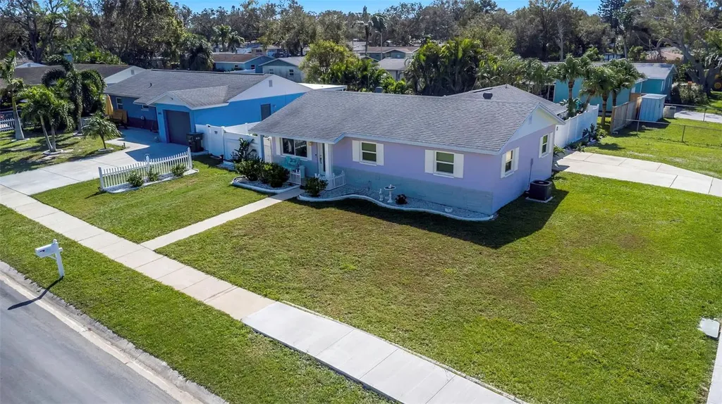 3094 Hillsdale Avenue Largo FL 33774