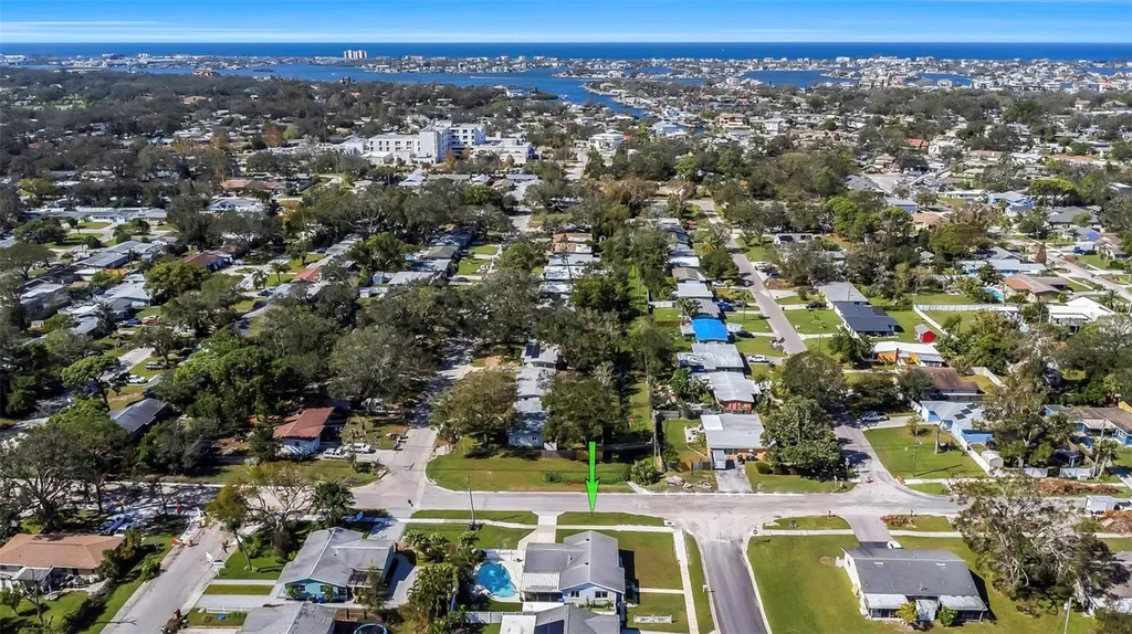 3094 Hillsdale Avenue Largo FL 33774