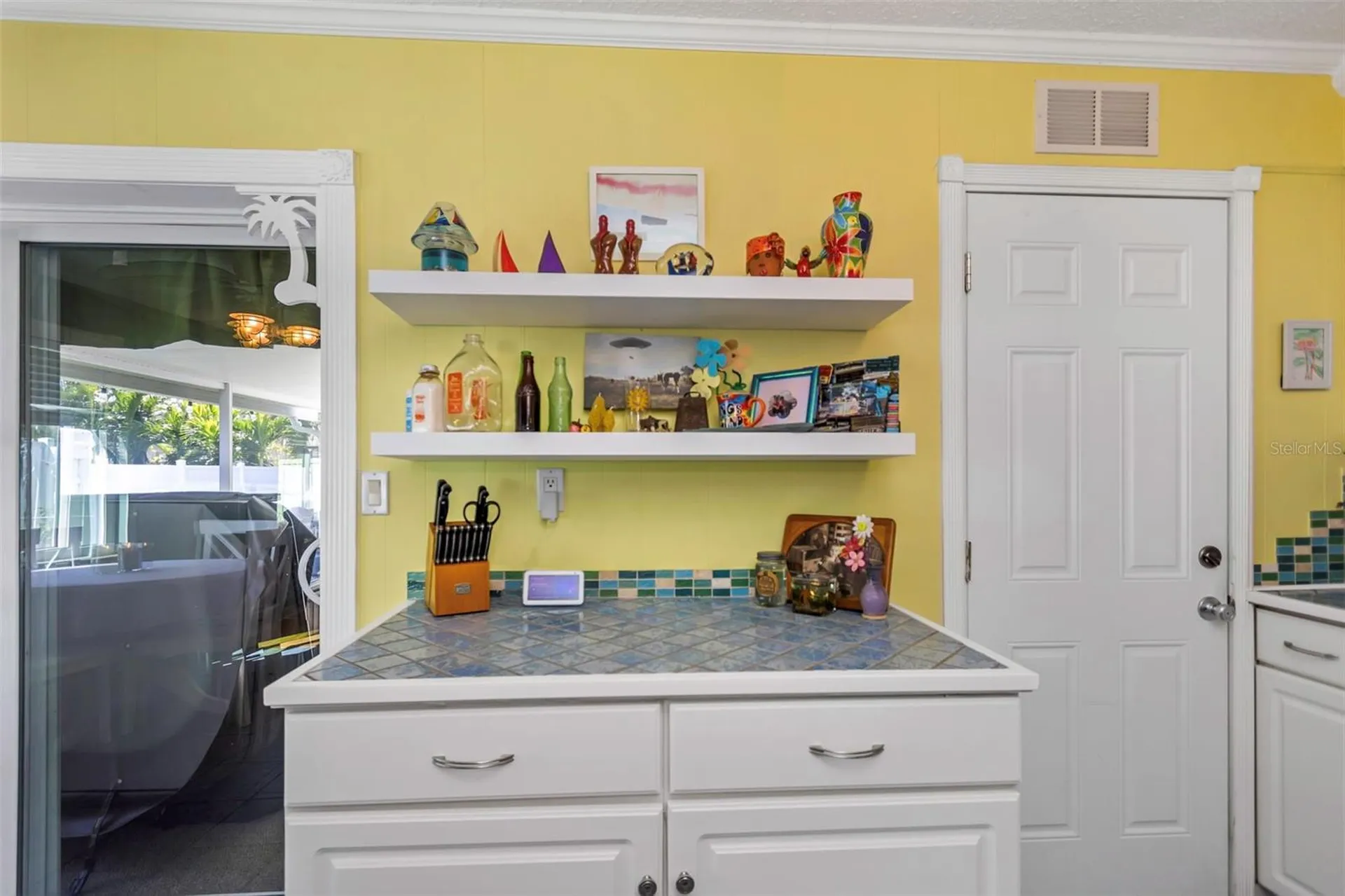 3094 Hillsdale Avenue Largo FL 33774