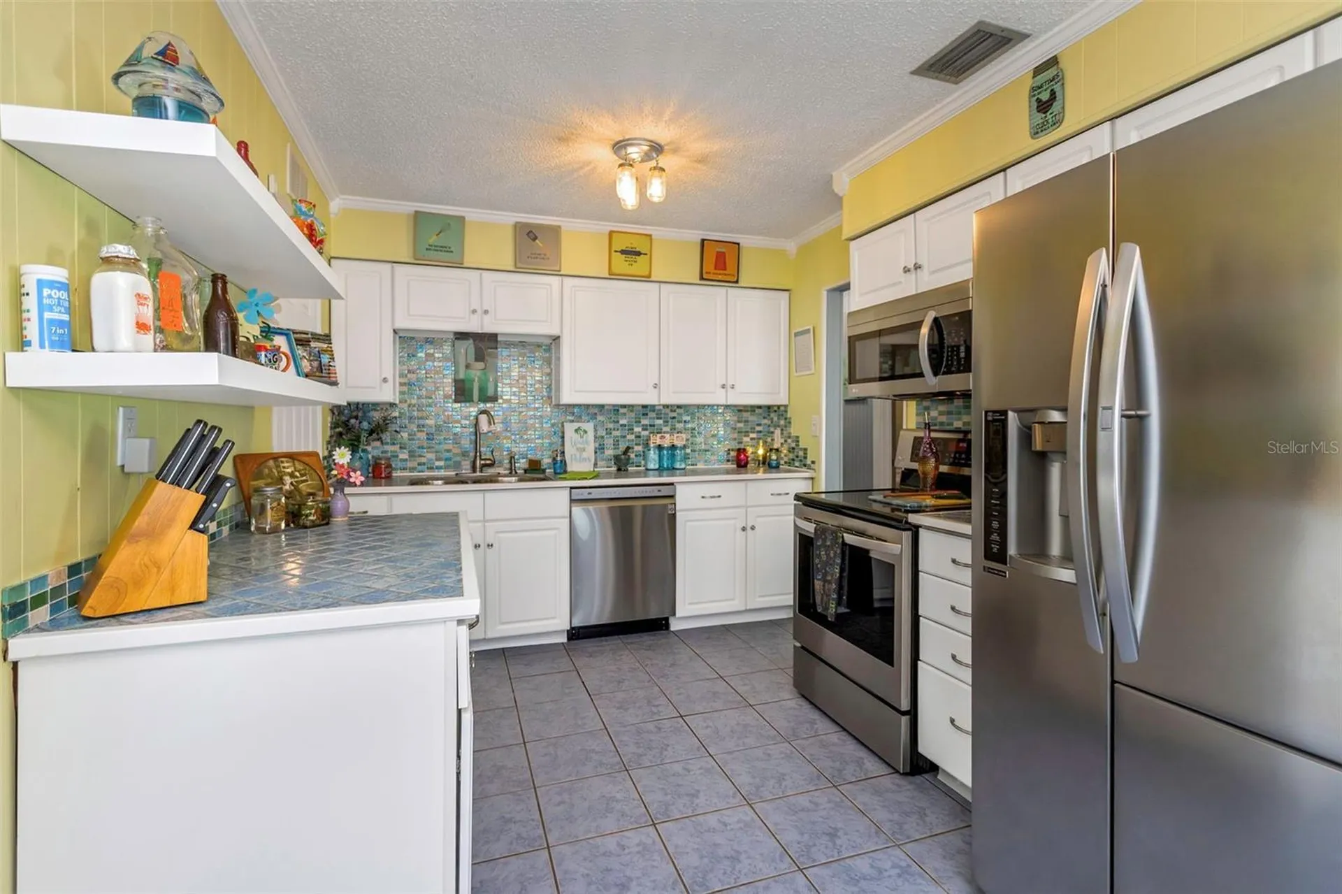 3094 Hillsdale Avenue Largo FL 33774