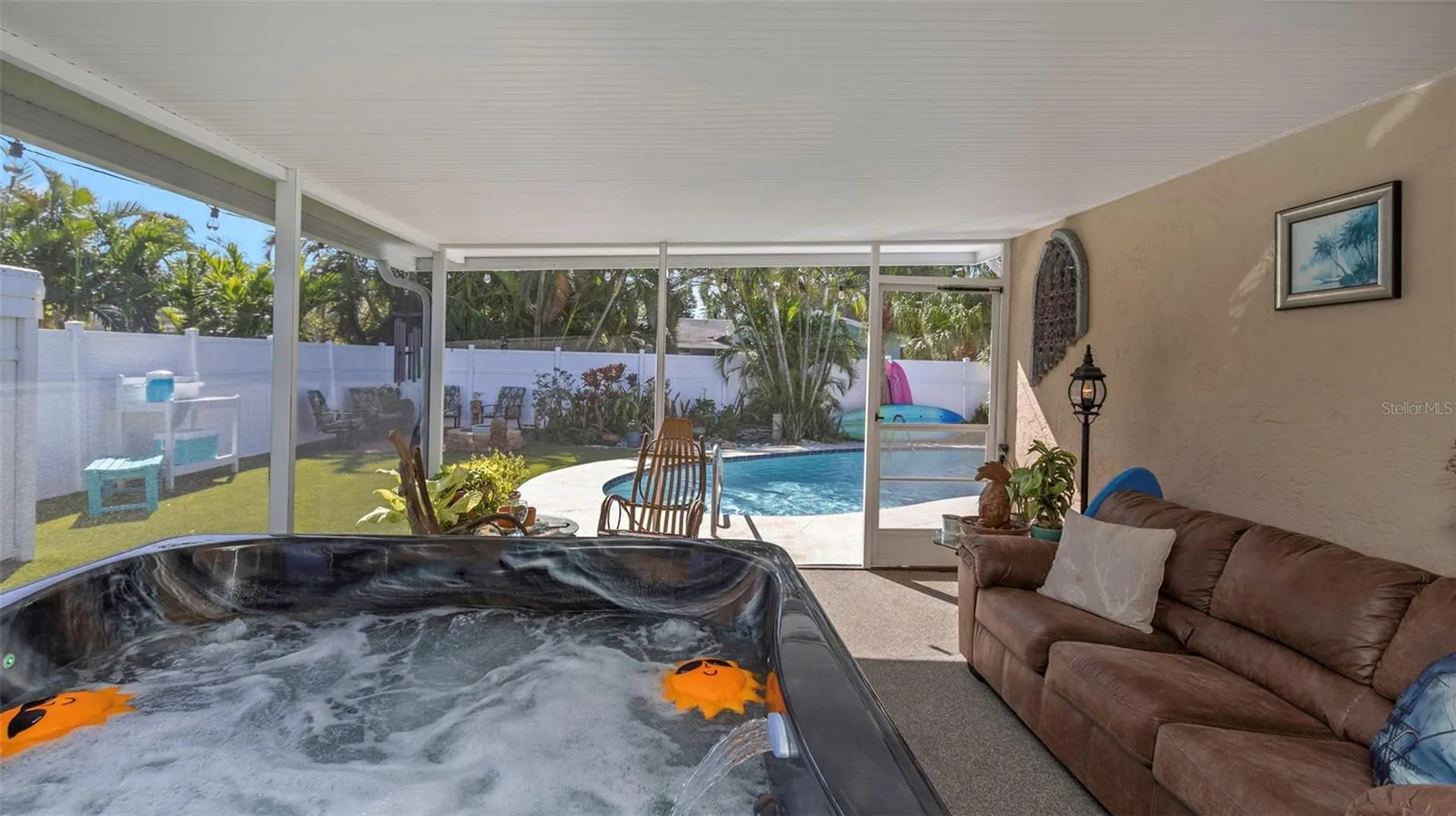 3094 Hillsdale Avenue Largo FL 33774