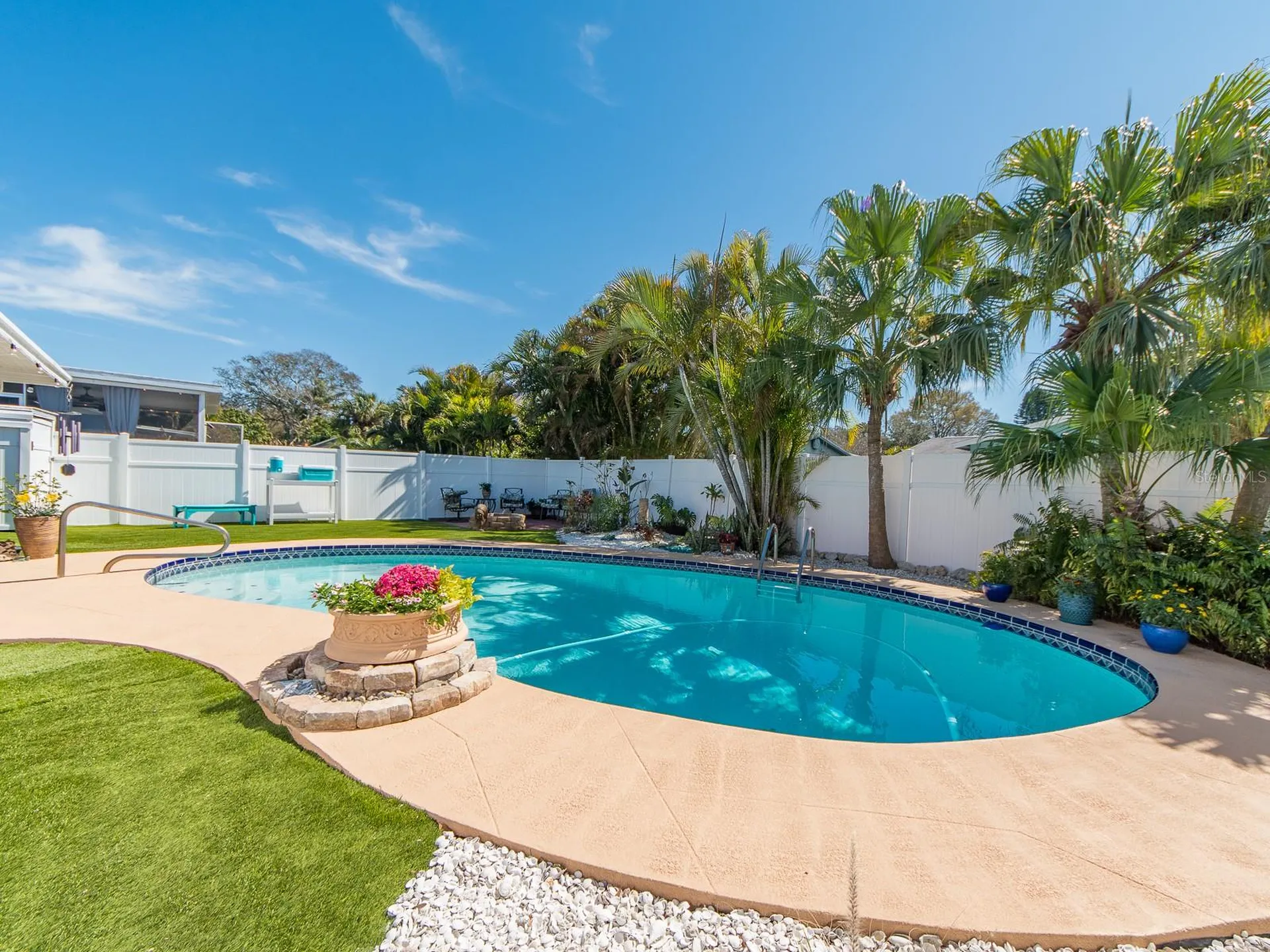 3094 Hillsdale Avenue Largo FL 33774