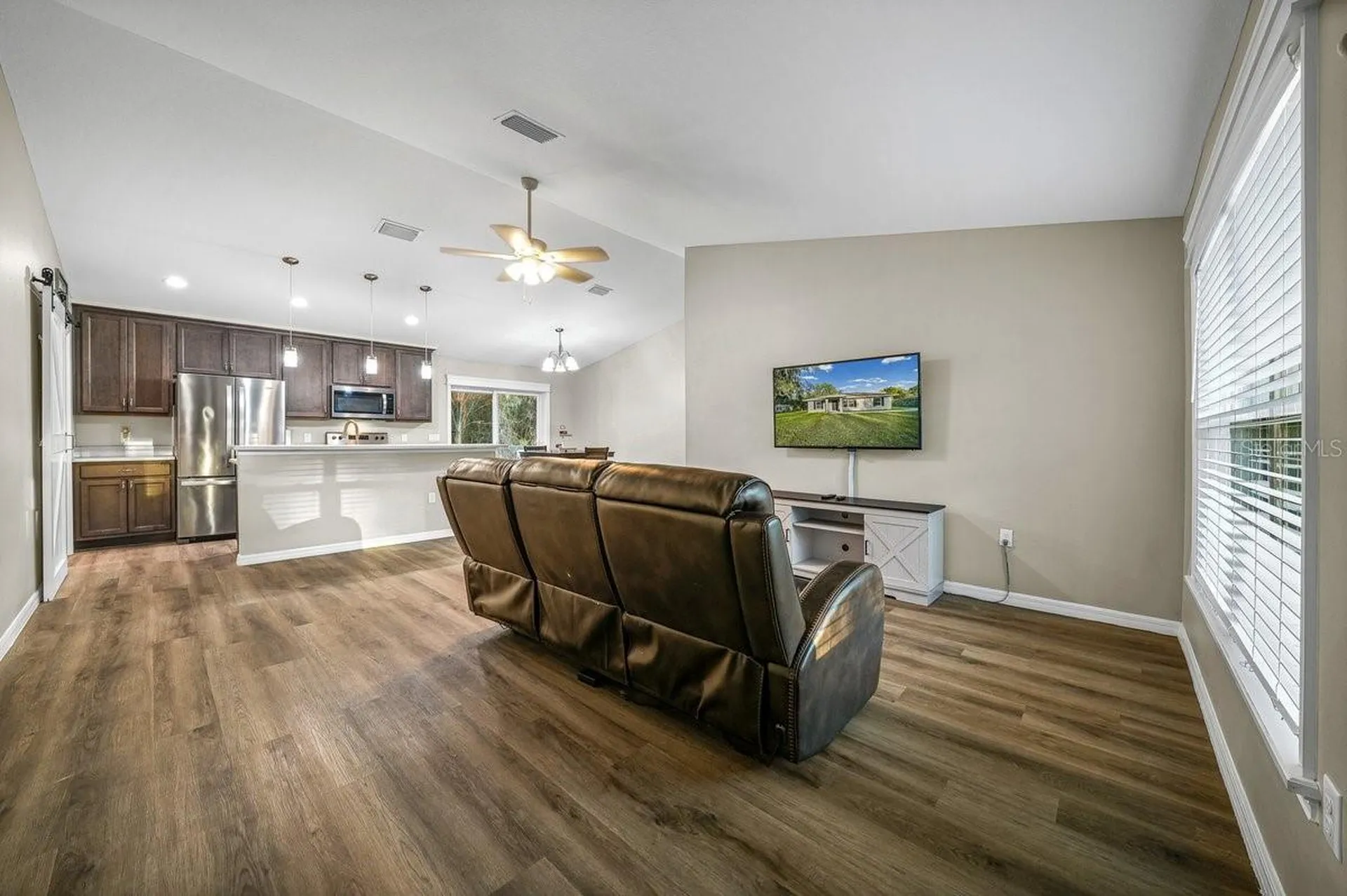 37402 Chicago Avenue Umatilla FL 32784