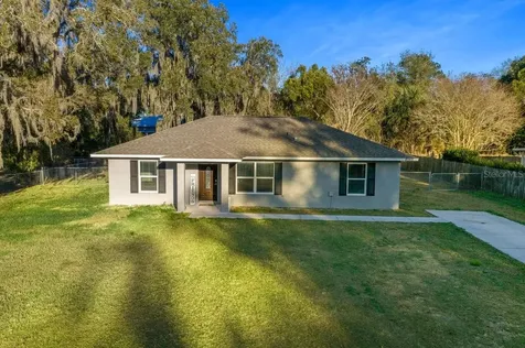 37402 Chicago Avenue Umatilla FL 32784