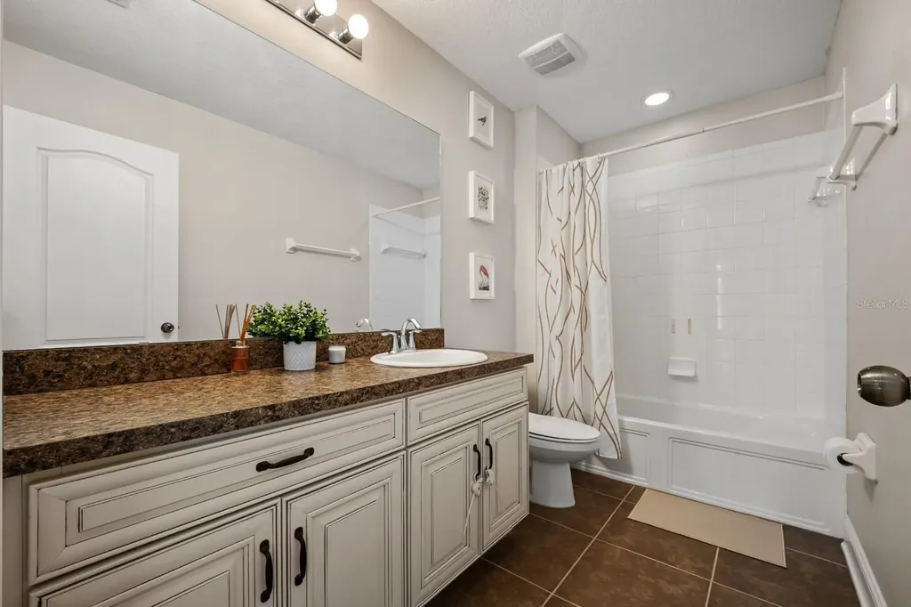 10542 Langefield Street Orlando FL 32832