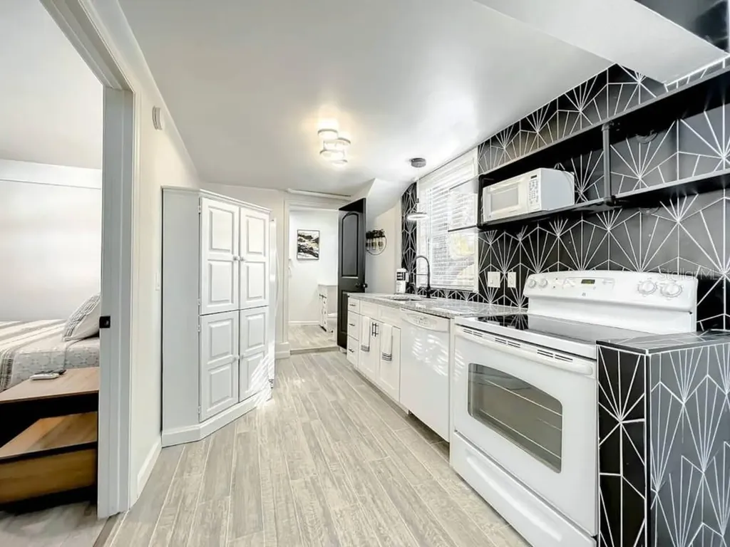 1829 Hollenbeck Drive Orlando FL 32806