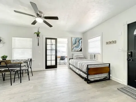 1829 Hollenbeck Drive Orlando FL 32806