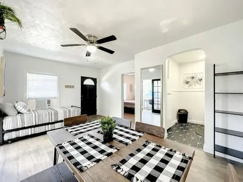 1829 Hollenbeck Drive Orlando FL 32806