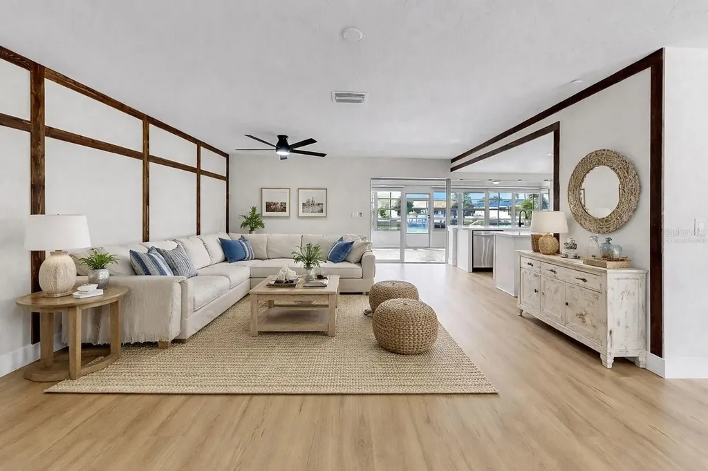 6512 Senegal Palm Way Apollo Beach FL 33572