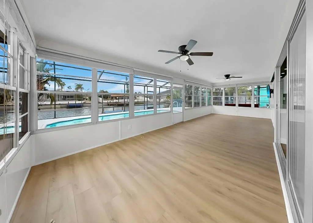 6512 Senegal Palm Way Apollo Beach FL 33572
